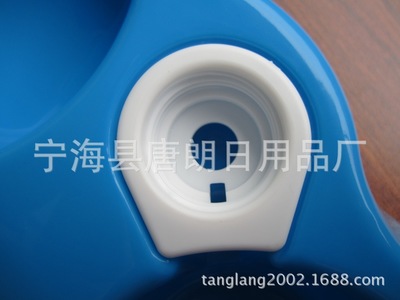 塑料寵物雙碗 自動飲水 插塑料瓶寵物碗